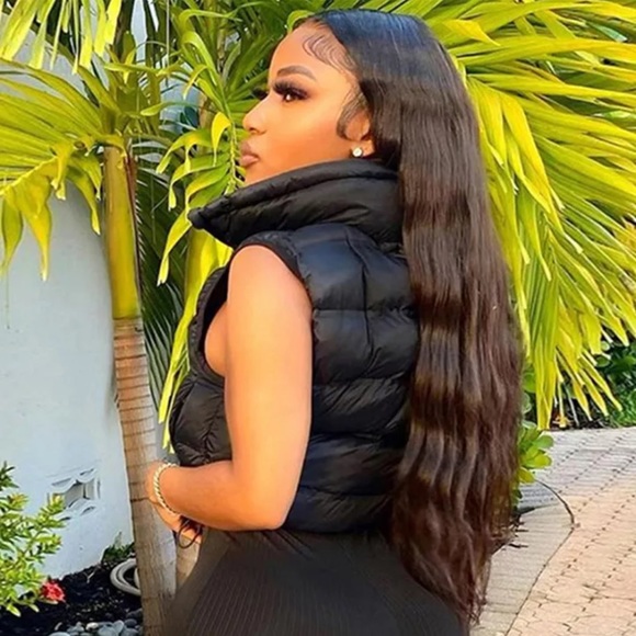 Trendy Puffer Vest 💕 - Picture 3 of 7